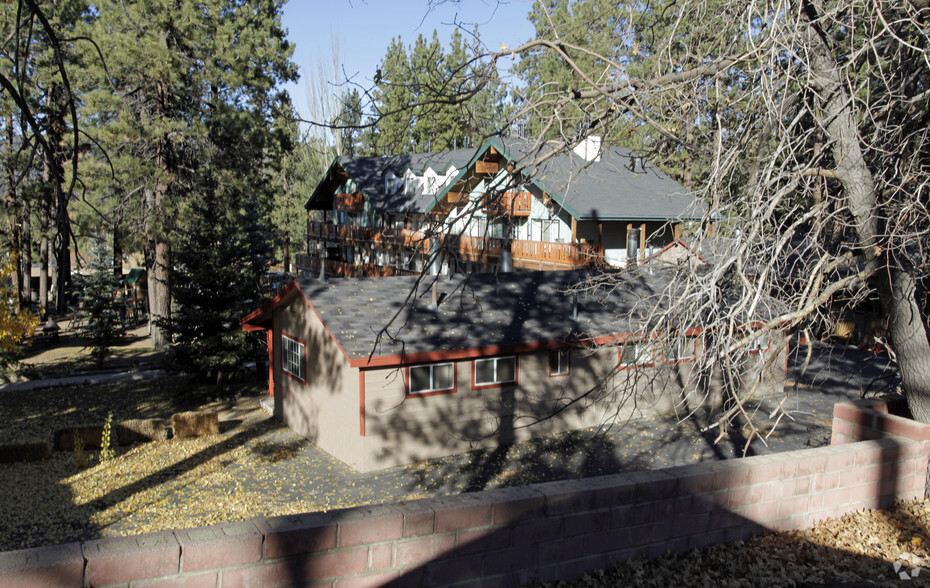 40994 NW Pennsylvania Ave, Big Bear Lake, CA à vendre - Photo principale - Image 1 de 1