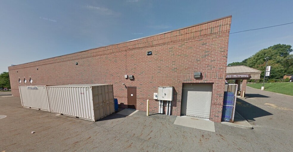 3030 Market Ave N, Canton, OH à vendre - Photo du bâtiment - Image 2 de 4