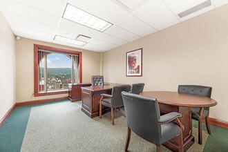 11 N 2nd St, Clearfield, PA à louer Photo intérieure- Image 2 de 3