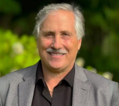 Jon Tsakis