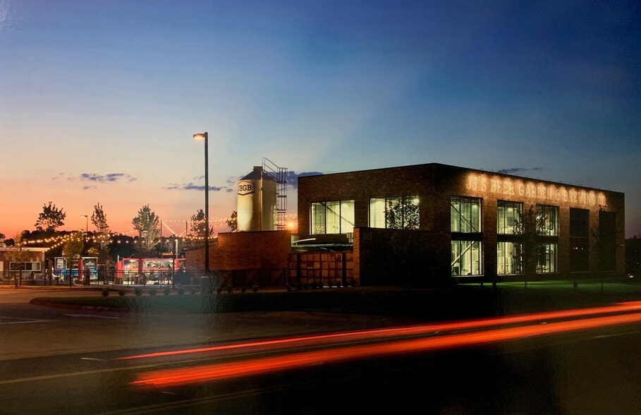 3615 N Steele Blvd, Fayetteville, AR for sale - Building Photo - Image 3 of 37