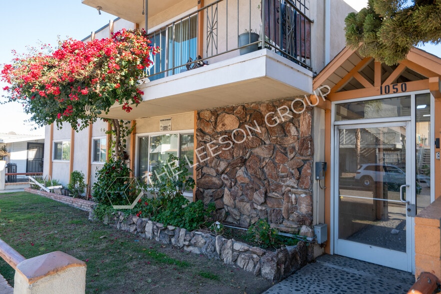 1050 Dawson Ave, Long Beach, CA for sale - Building Photo - Image 2 of 9