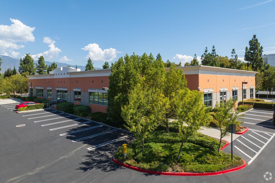 9568 Archibald Ave, Rancho Cucamonga, CA for sale - Primary Photo - Image 1 of 5