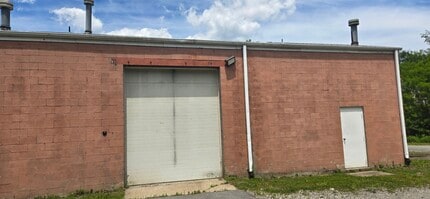 451 Millers Run Rd, Morgan, PA for lease Interior Photo- Image 2 of 6