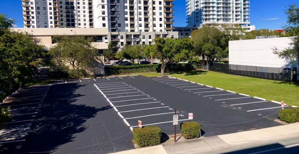 115 NE 2nd St, Fort Lauderdale, FL à louer - Photo du bâtiment - Image 1 de 15