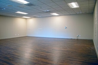 375 Healdsburg Ave, Healdsburg, CA for lease Interior Photo- Image 1 of 4