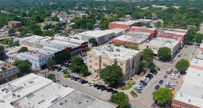 More details for 101 W Louisiana St, McKinney, TX - Retail for Lease