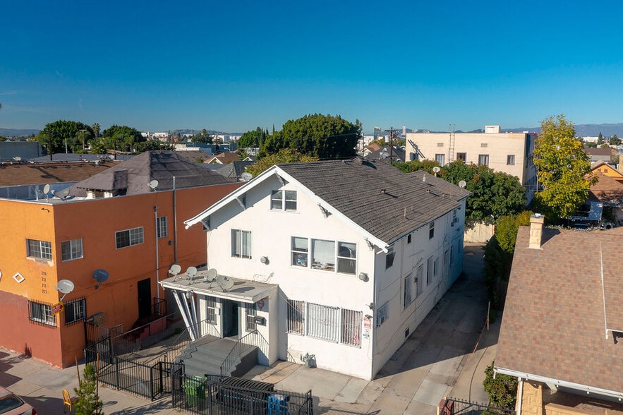 205-207 W Vernon Ave, Los Angeles, CA à vendre - Photo du bâtiment - Image 1 de 15
