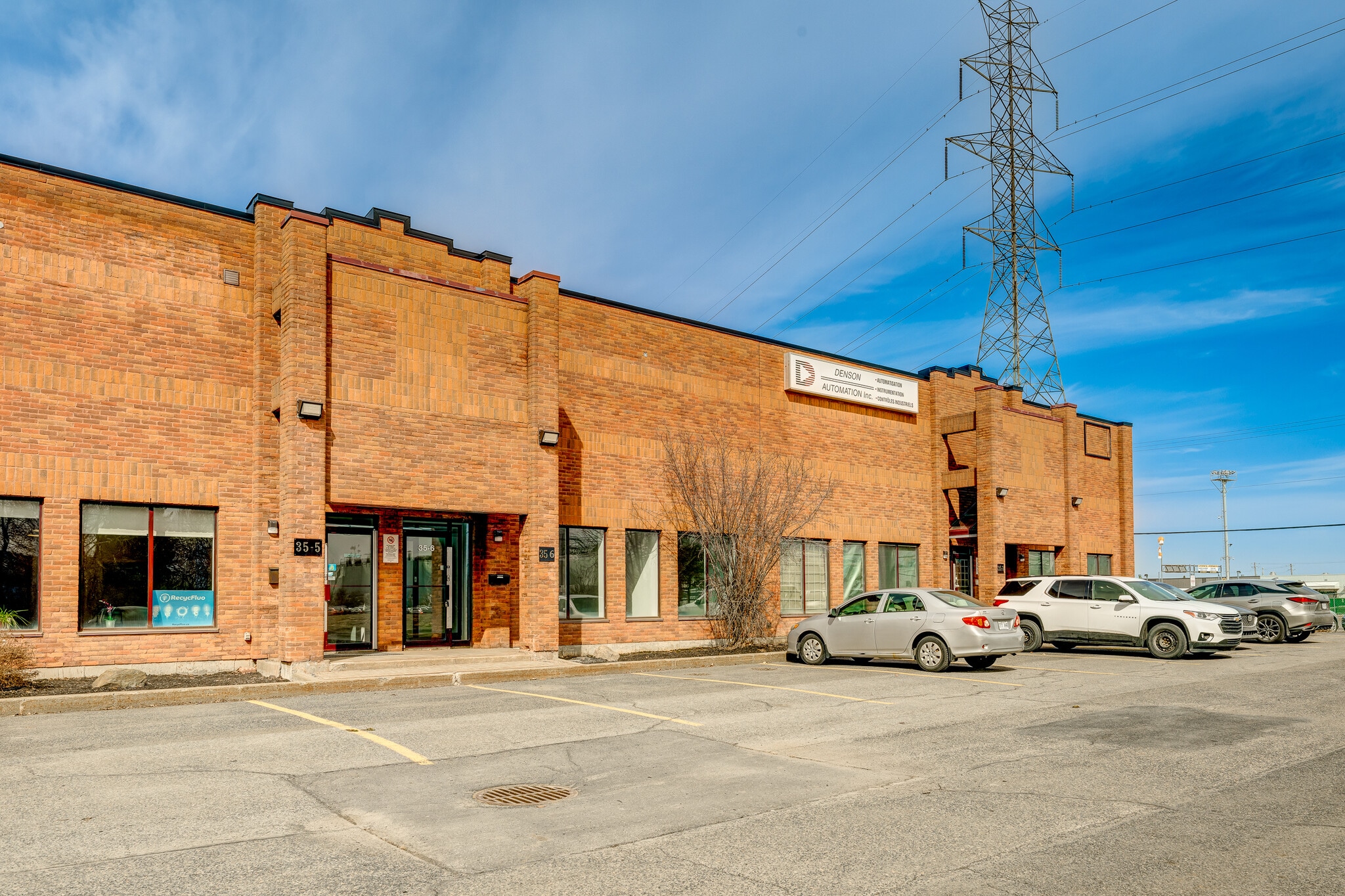35 Rue De Lauzon, Boucherville, QC for lease Building Photo- Image 1 of 5