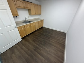 2250 Palm Beach Lakes Blvd, West Palm Beach, FL for lease Interior Photo- Image 1 of 9