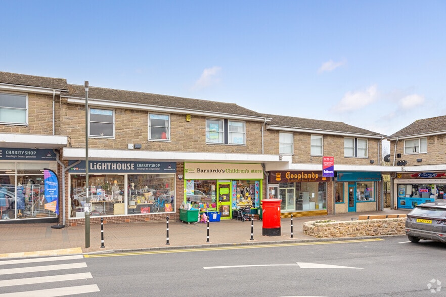 Dronfield Civic Centre, Dronfield for lease - Building Photo - Image 2 of 3