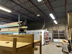 1000 E Industrial Park Dr, Manchester, NH à louer Photo intérieure- Image 2 de 7