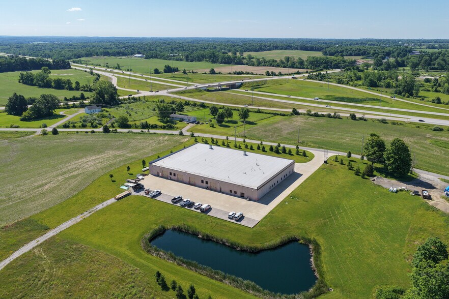 9464 Jersey Mill Rd NW, Pataskala, OH à louer - Photo du bâtiment - Image 2 de 3