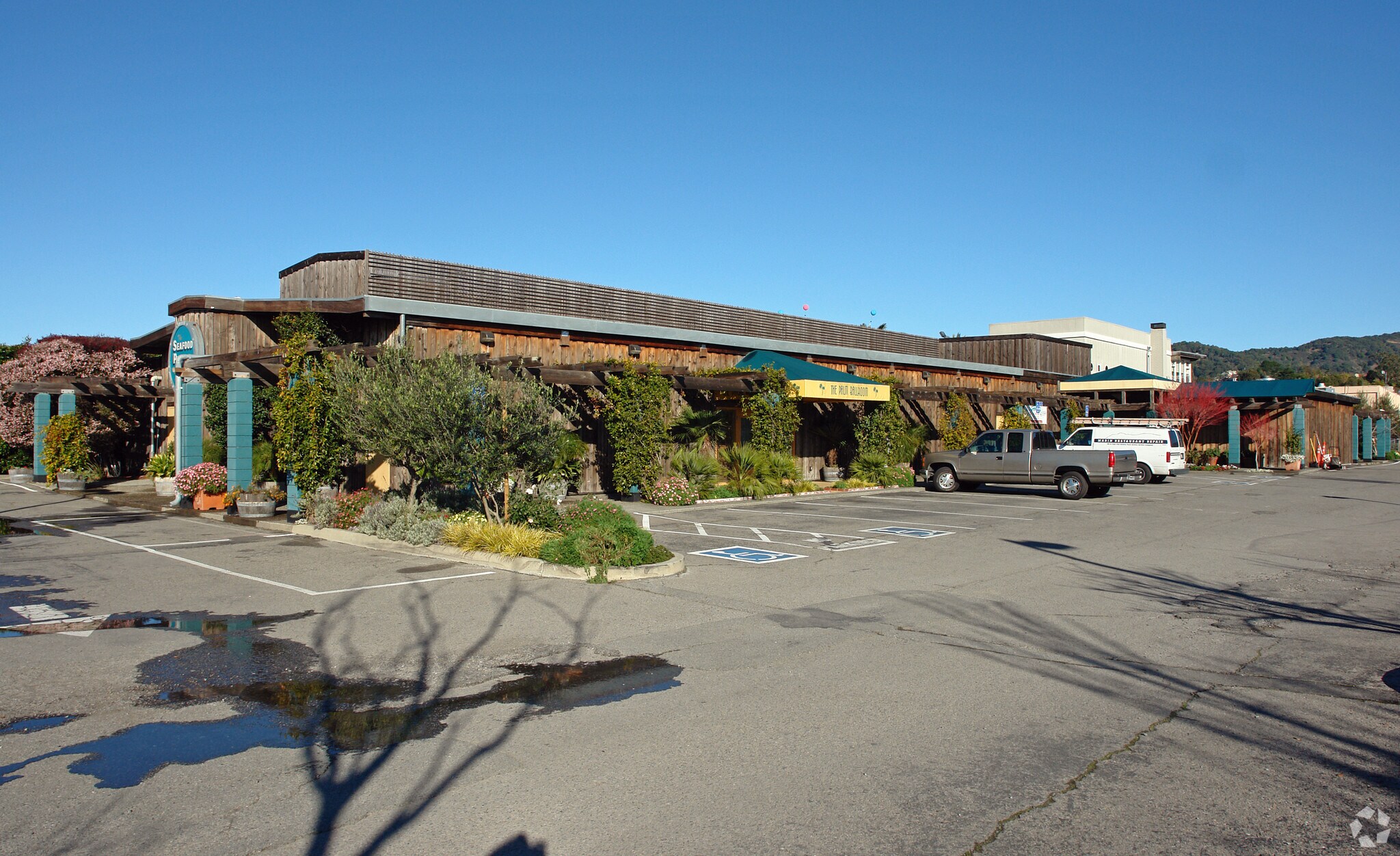 100 Yacht Club Dr, San Rafael, CA for sale Primary Photo- Image 1 of 9