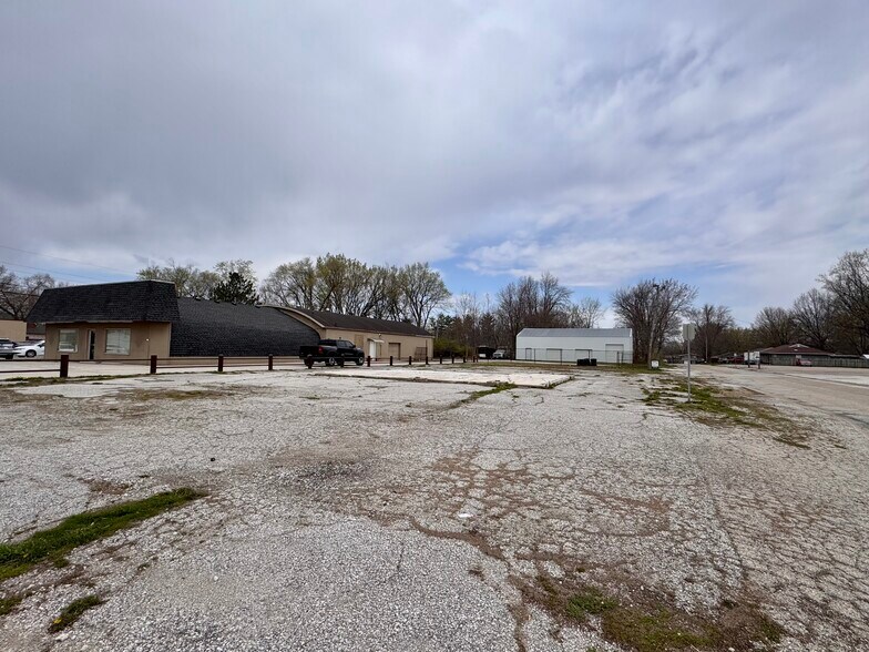 1508 W Jackson St, Macomb, IL à vendre - Photo du bâtiment - Image 2 de 7