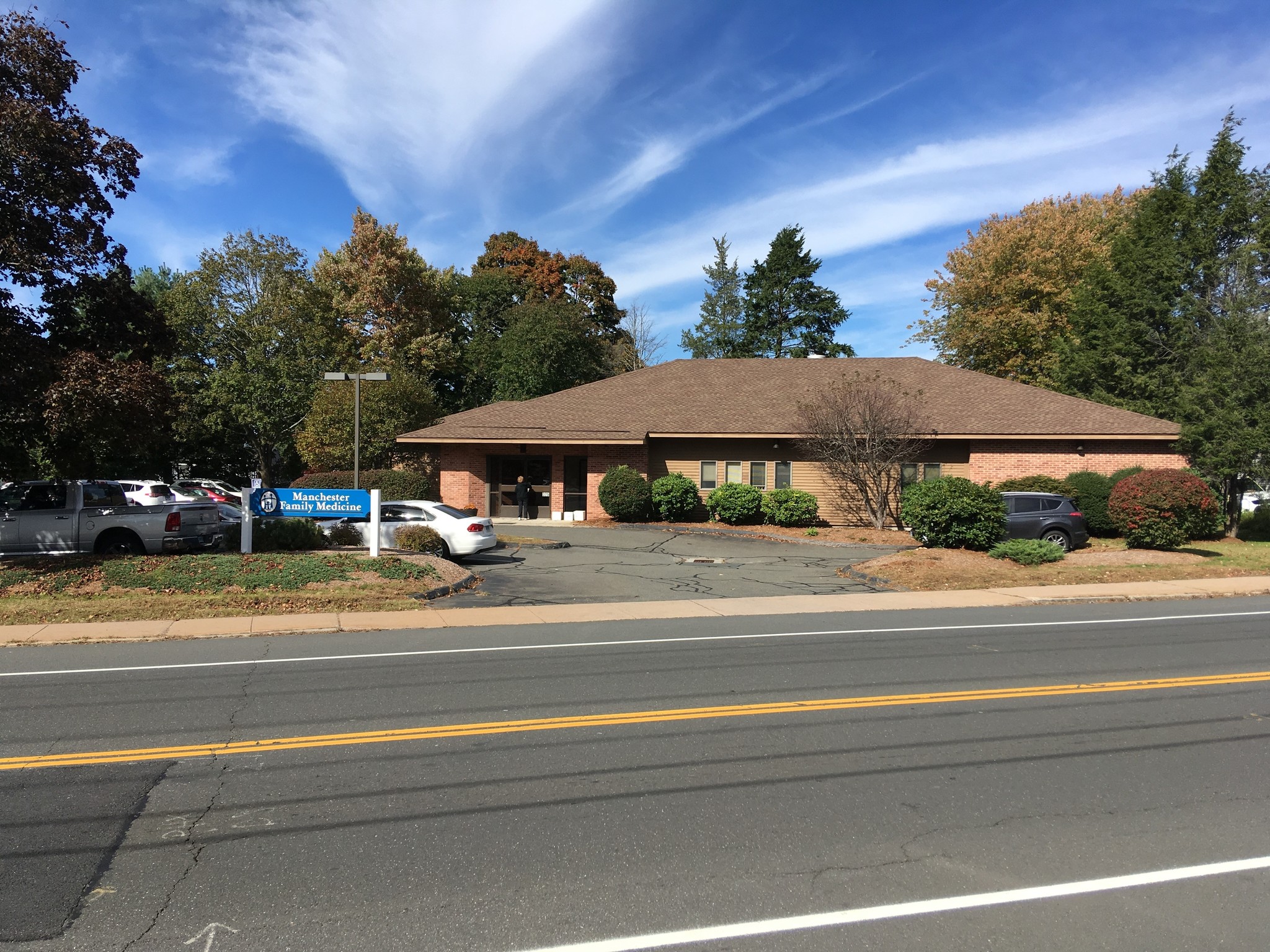 375 E Center St, Manchester, CT for lease Primary Photo- Image 1 of 8