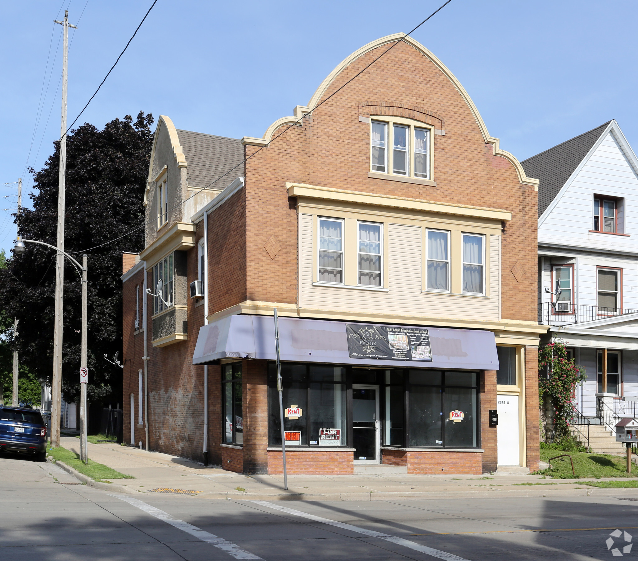 2179 S 6th St, Milwaukee, WI à vendre Photo principale- Image 1 de 1