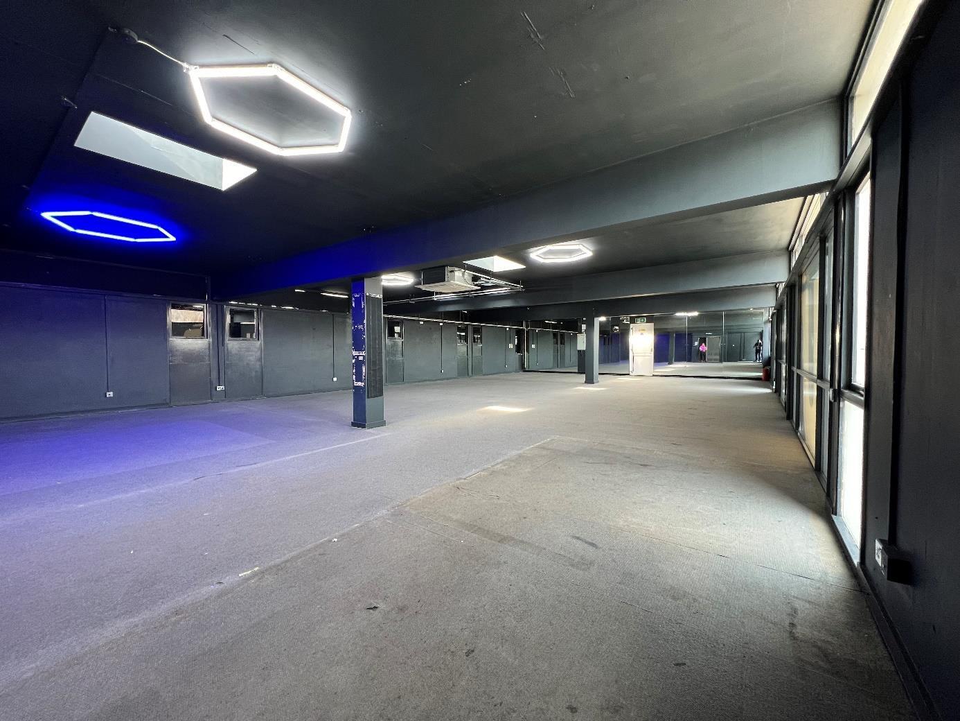 280 Victoria Rd, Stoke On Trent for lease Interior Photo- Image 1 of 6