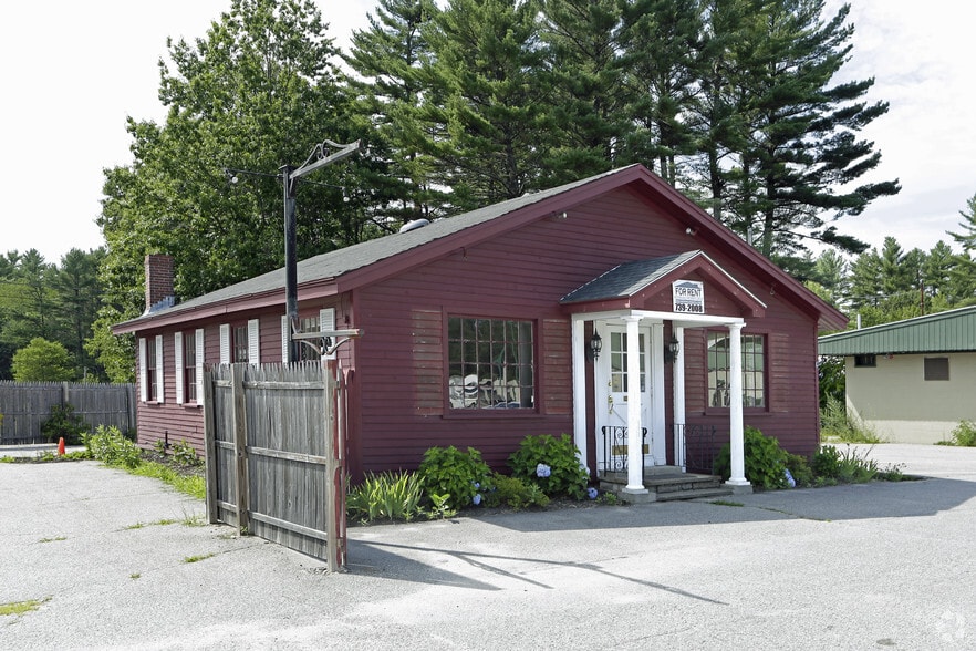 1250-1252 Roosevelt Trl, Raymond, ME for lease - Primary Photo - Image 1 of 10