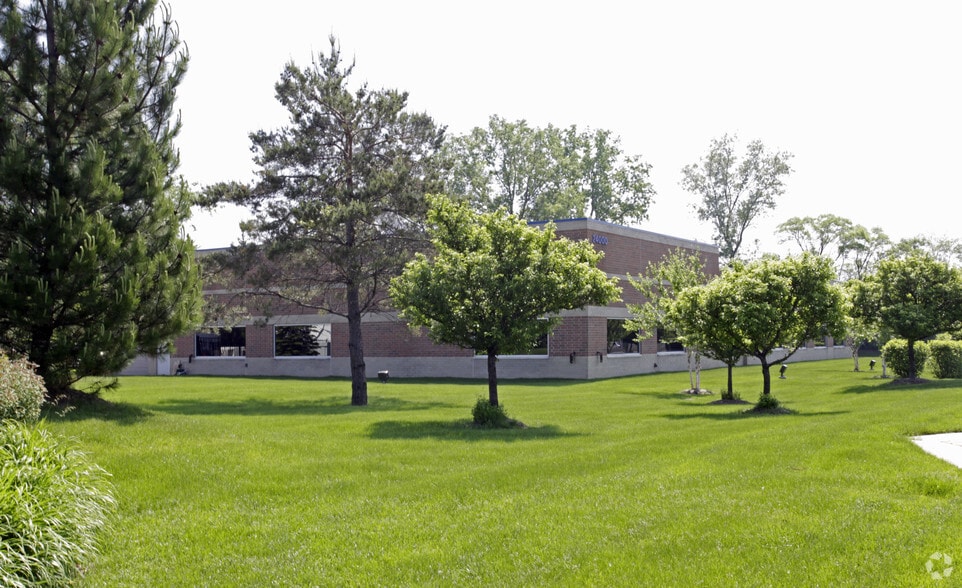 24000 Northwestern Hwy, Southfield, MI for sale - Primary Photo - Image 1 of 4