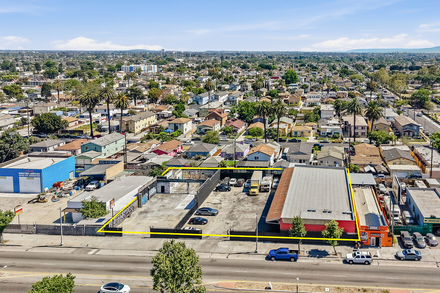 818-828 E Manchester Ave, Los Angeles, CA à vendre - Photo du bâtiment - Image 1 de 28
