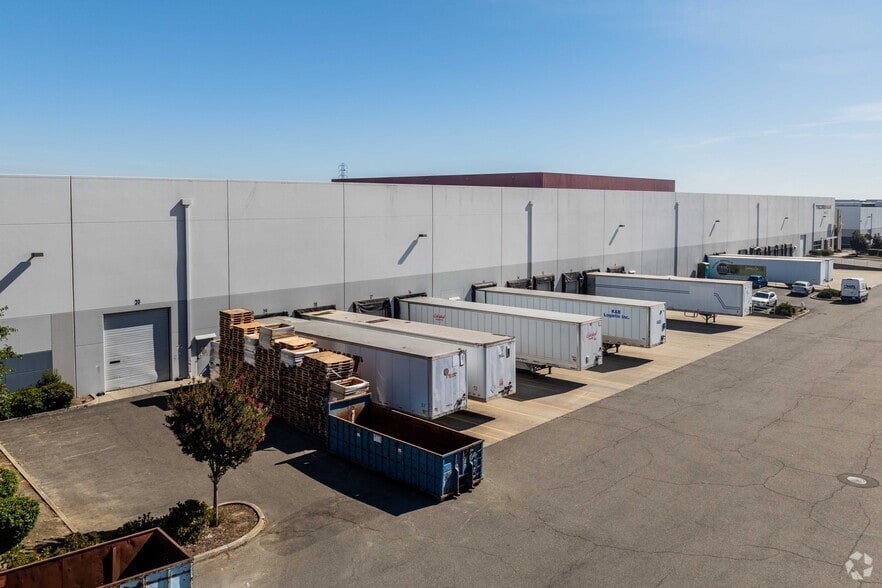 2280 Cordelia Rd, Fairfield, CA for lease - Building Photo - Image 3 of 6
