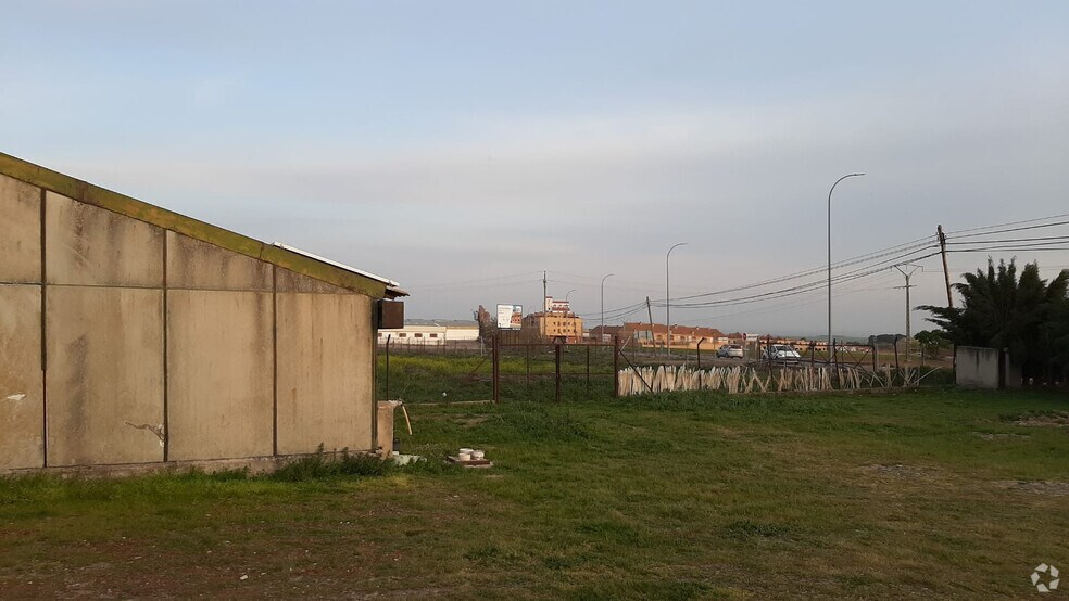 Avenida Doctor Fleming, 52, Yuncos, Toledo à louer - Photo du bâtiment - Image 3 de 9