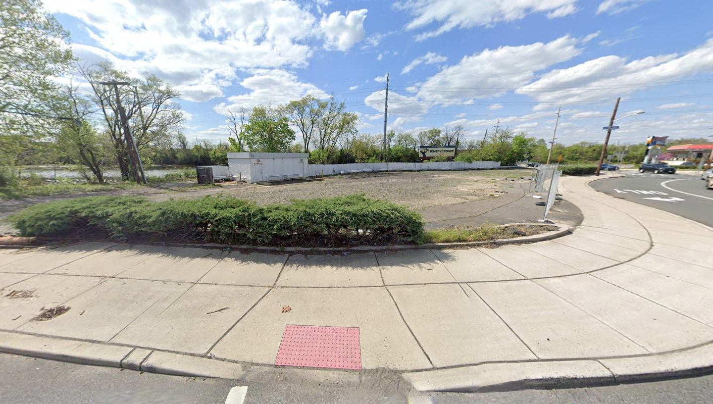 342 N. Brooklawn Cir, Gloucester City, NJ à louer Photo intérieure- Image 1 de 1