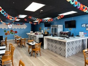 303-339 NE 167th St, Miami, FL à louer Photo intérieure- Image 2 de 8