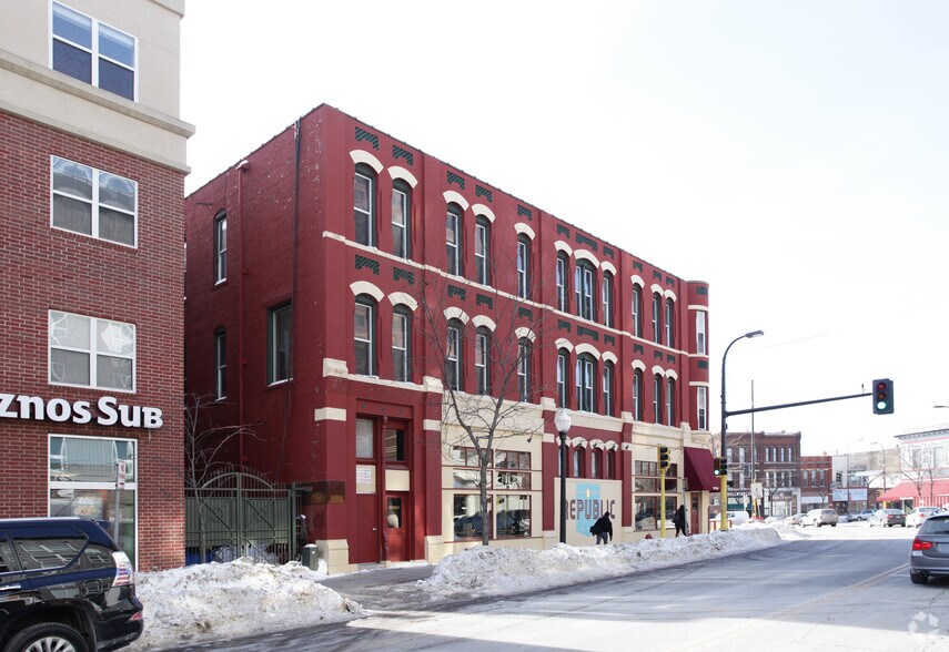 221-225 Cedar Ave S, Minneapolis, MN à louer - Photo du bâtiment - Image 3 de 4