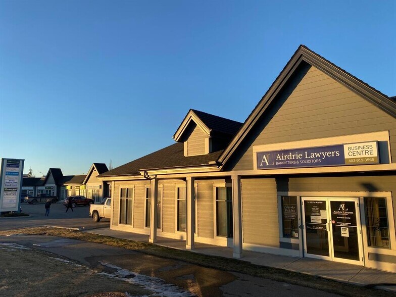 620 1st Ave NW, Airdrie, AB à vendre - Photo intérieure - Image 1 de 1