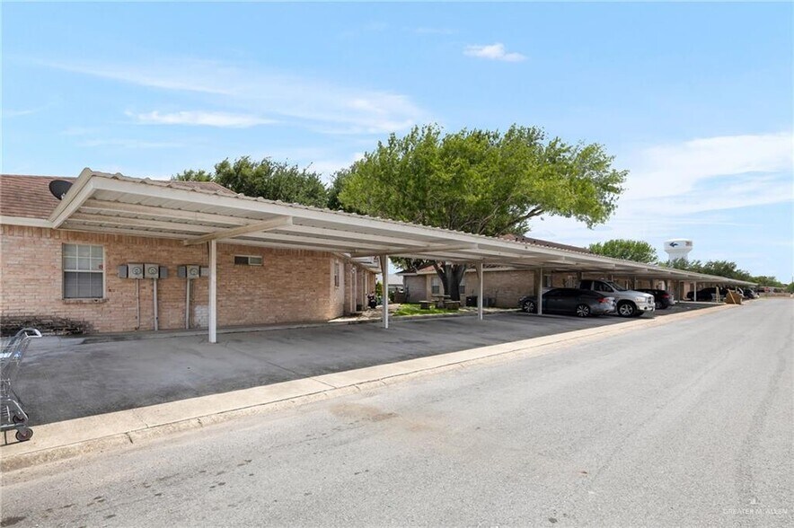 1603 Lexington Cir, Edinburg, TX à vendre - Photo principale - Image 1 de 31