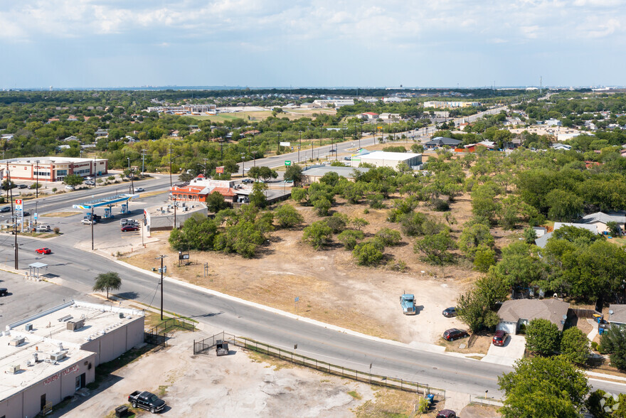 Old Pearsall Rd, San Antonio, TX à vendre - Photo principale - Image 1 de 1