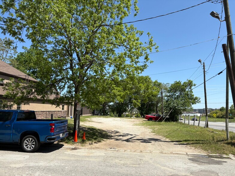 642 E President St, Savannah, GA à vendre - Photo du bâtiment - Image 1 de 3