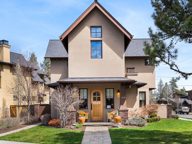 1506 NW Awbrey Rd, Bend, OR à vendre - Photo du bâtiment - Image 1 de 41