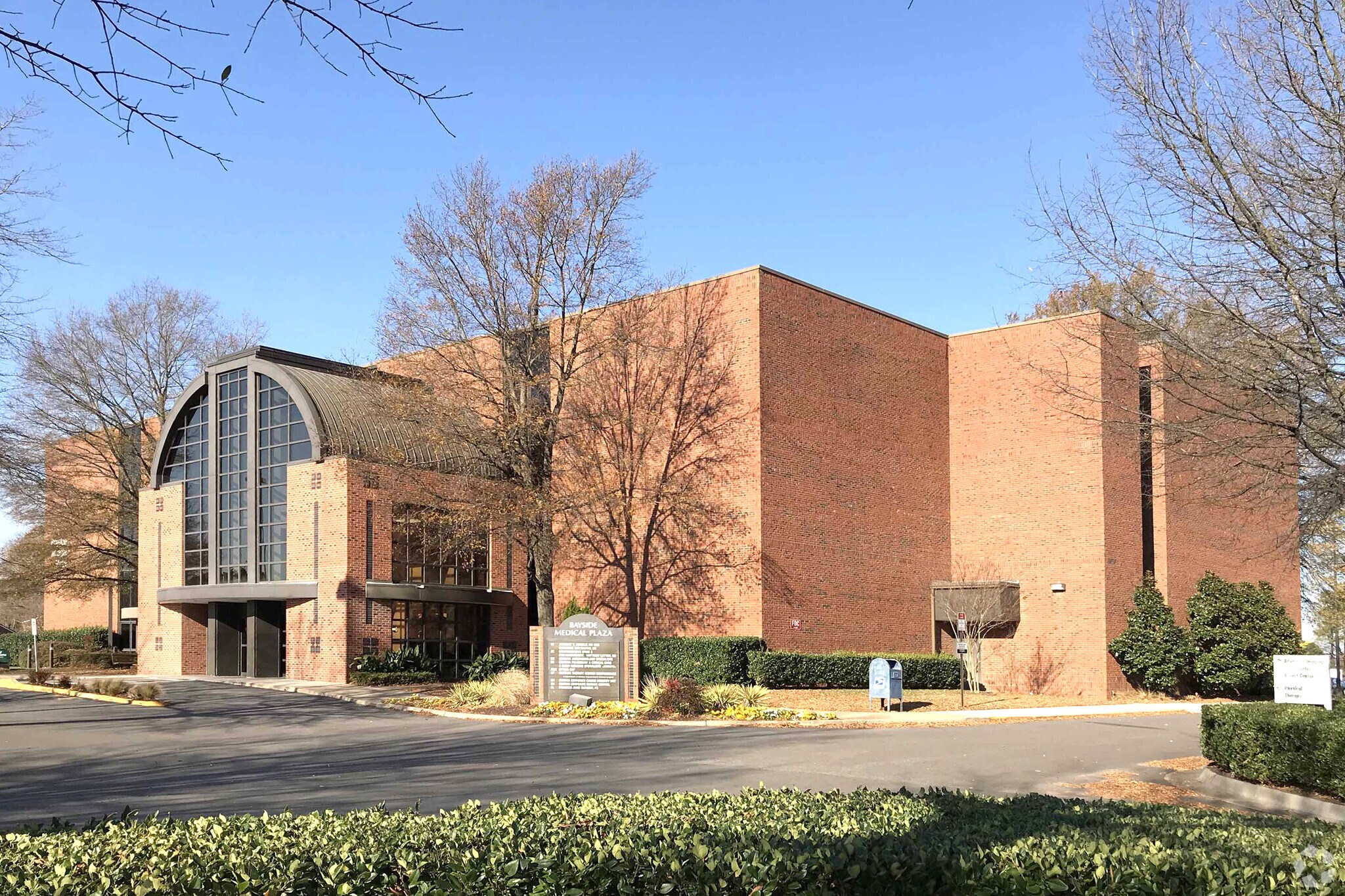 816 Independence Blvd, Virginia Beach, VA for lease Primary Photo- Image 1 of 10