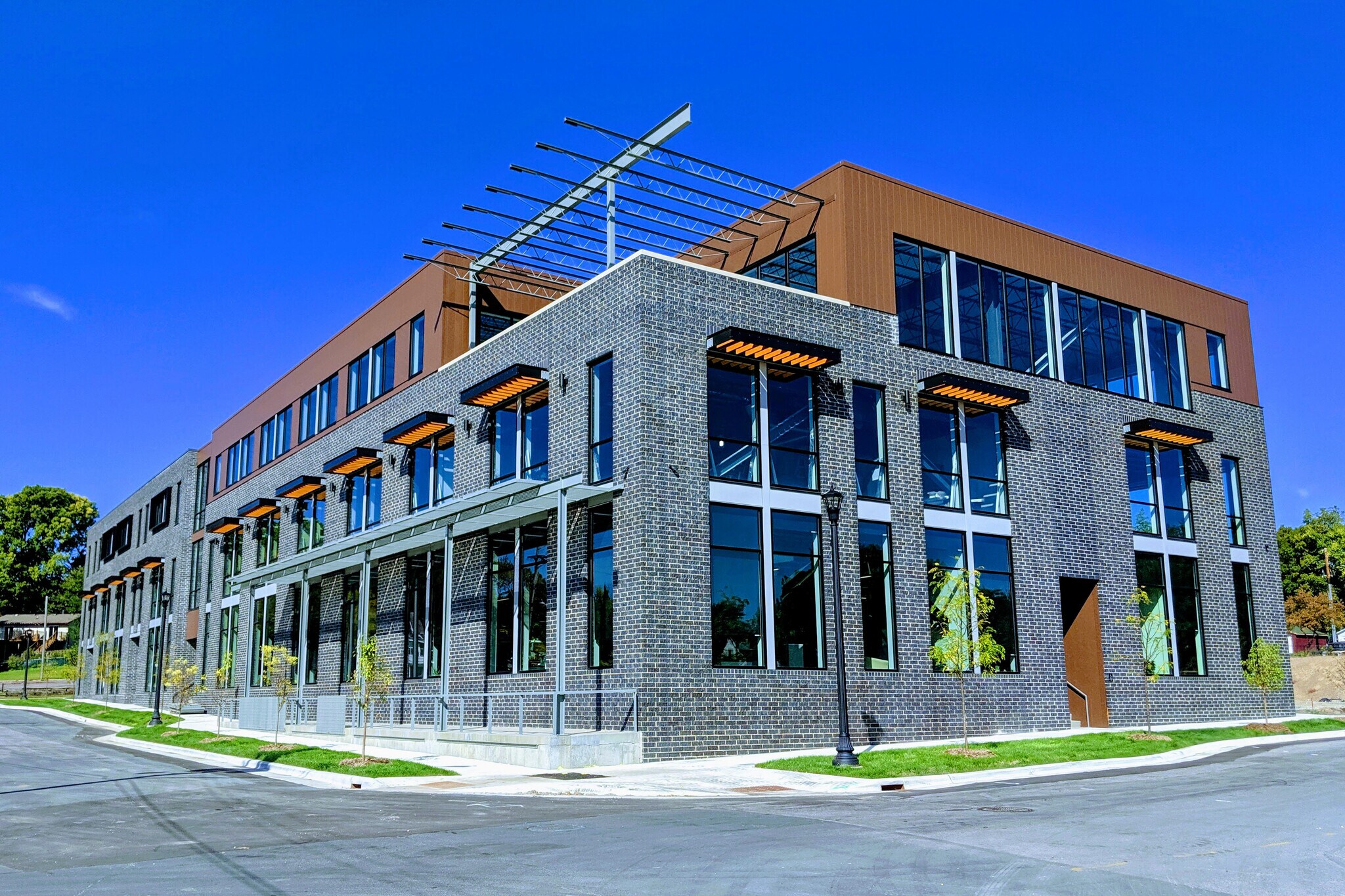 201 Irving Ave N, Minneapolis, MN à louer Photo du bâtiment- Image 1 de 10