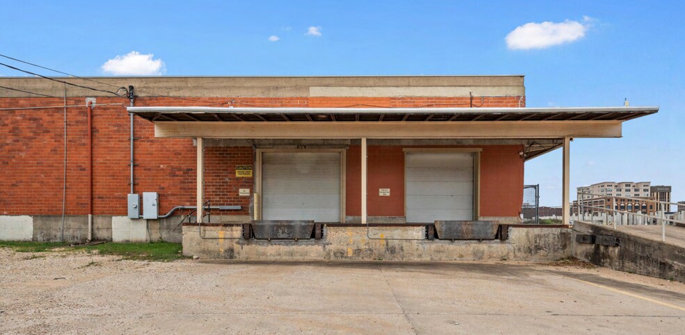 211 Webster Ave, Waco, TX à louer - Photo du bâtiment - Image 2 de 6