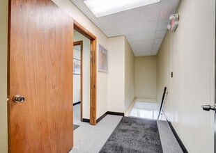 5125 N Dixie Dr, Dayton, OH for lease Interior Photo- Image 2 of 13