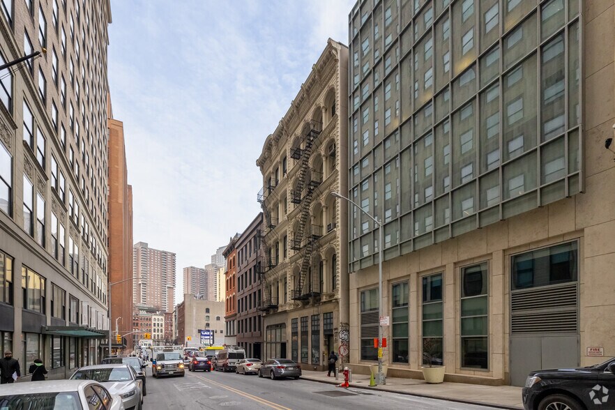 39-41 Worth St, New York, NY à vendre - Photo du bâtiment - Image 2 de 4