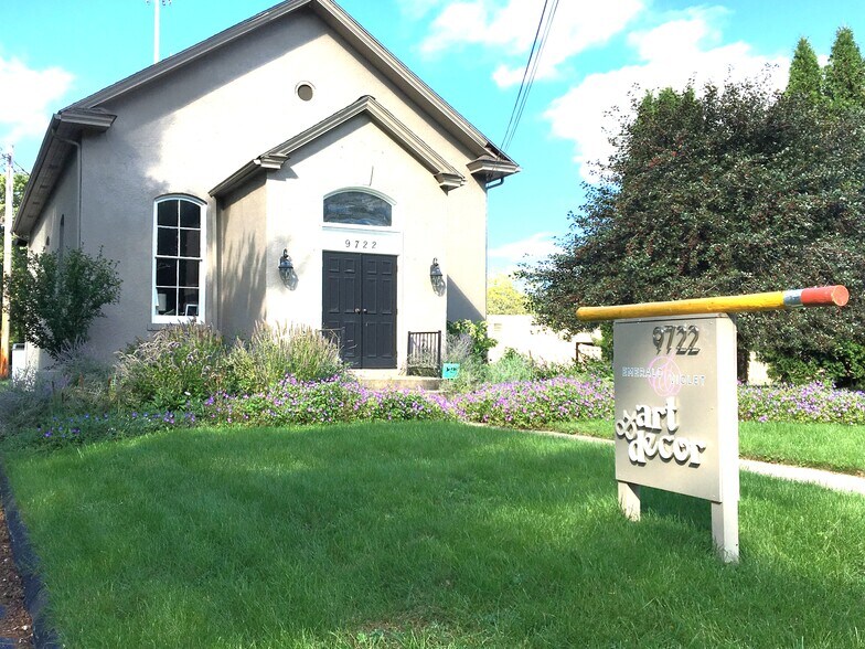 9722 Columbia Rd, Olmsted Falls, OH à vendre - Photo du bâtiment - Image 2 de 13