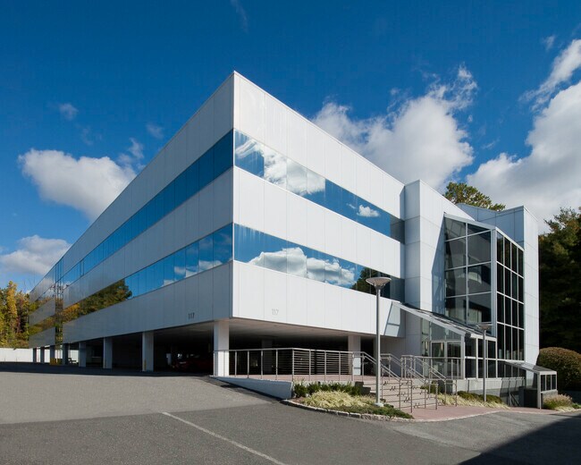 More details for 117 E Stevens Ave, Valhalla, NY - Office, Office/Medical for Lease