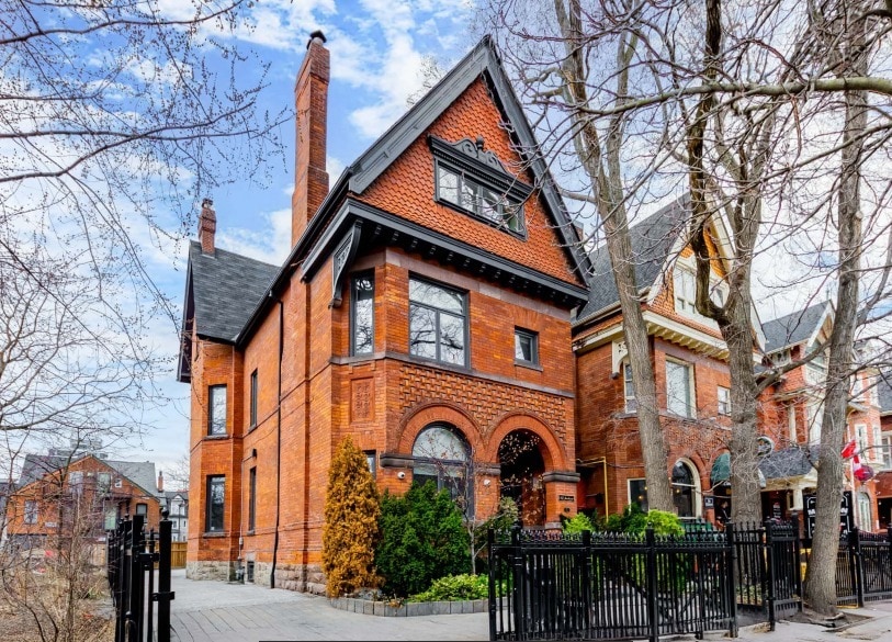 12 Madison Av, Toronto, ON for sale - Building Photo - Image 1 of 23