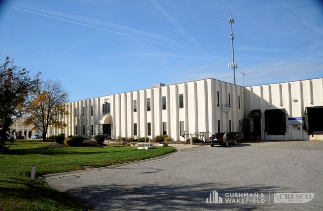Plus de détails pour 5250 Naiman Pky, Solon, OH - Local d'activités, Industriel à louer