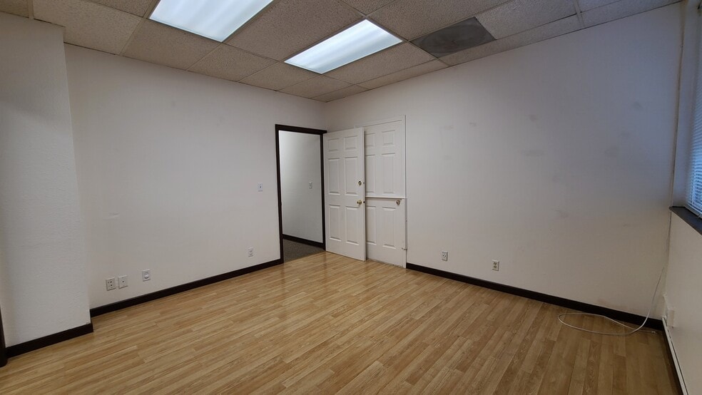 659-695 Cottage St NE, Salem, OR for lease - Interior Photo - Image 2 of 11