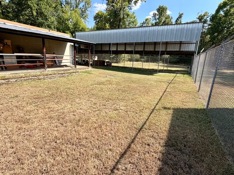 2819 Mountain Pine Rd, Hot Springs, AR for sale - Building Photo - Image 3 of 9