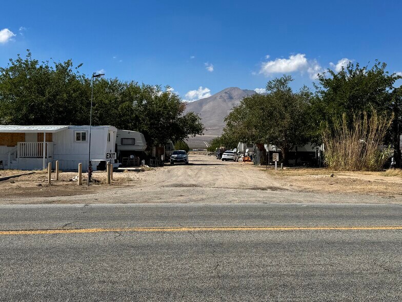 1661 N Brown Rd, Inyokern, CA à vendre - Photo du bâtiment - Image 2 de 20