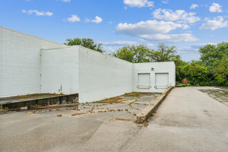 1-14 W Reynolds St, Pontiac, IL for lease Building Photo- Image 2 of 9