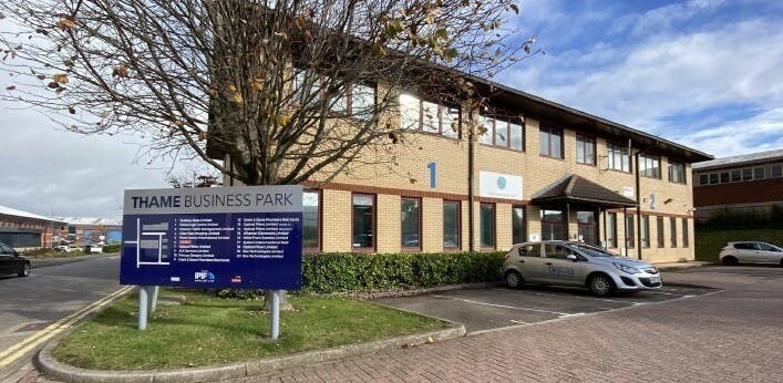 2 Wenman Rd, Thame à louer - Photo du bâtiment - Image 1 de 8