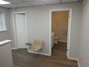 3552-3556 Avon St, Hartland, MI for lease Building Photo- Image 2 of 9